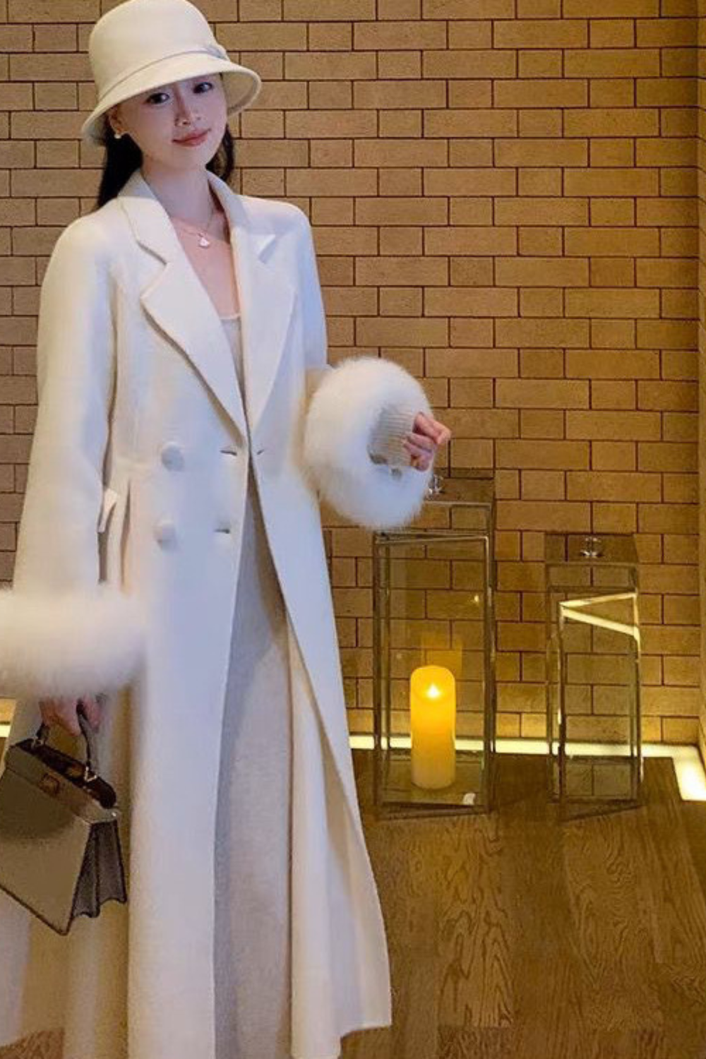 Hepburn-Inspired White Woolen Mid-Length Coat for Women