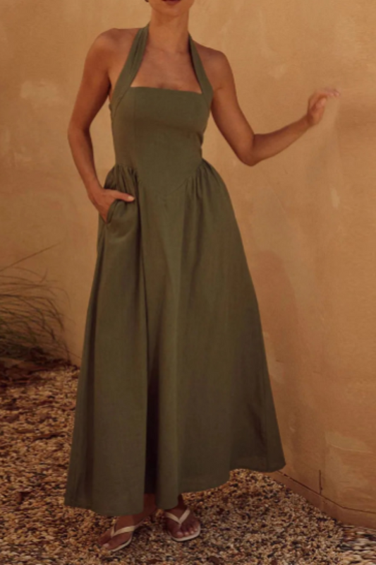 Elegant Halter Neck Maxi Dress with Pockets – Flowy & Feminine